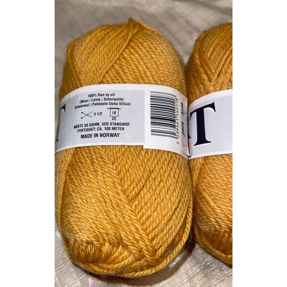 2 Skeins Smart Superwash Norway DK Wt. Wool Yarn - 2025 3356 Gold 1.76 oz each - Picture 6 of 7